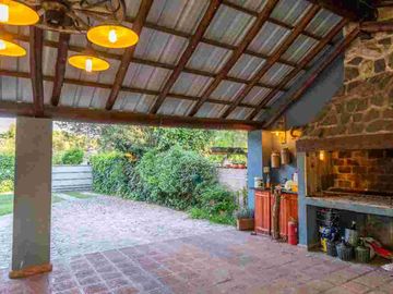 Venta Casa Villa Allende 4 Dorm 4 Baños