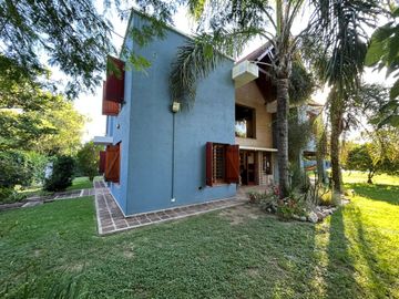 Venta Casa Villa Allende 4 Dorm 4 Baños
