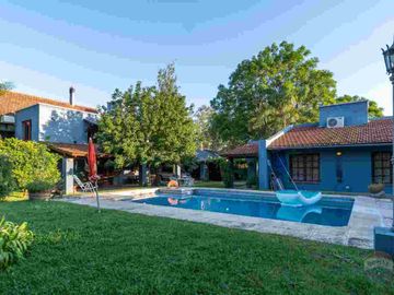 Venta Casa Villa Allende 4 Dorm 4 Baños