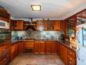 Venta Casa Villa Allende 4 Dorm 4 Baños