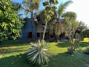 Venta Casa Villa Allende 4 Dorm 4 Baños