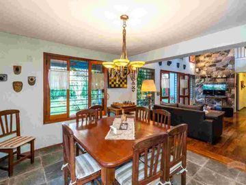 Venta Casa Villa Allende 4 Dorm 4 Baños