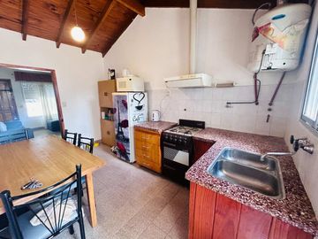 Venta Casa 3 ambientes + Depto 2 amb Miramar