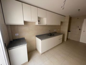 VENTA DEPARTAMENTO 4 AMB 4 COCHERAS VILLA LURO