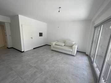 VENTA DEPARTAMENTO 4 AMB 4 COCHERAS VILLA LURO