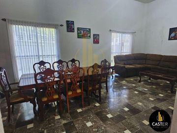 Casa en Montemorelos con Terreno de 760m² y Cocina Equipada