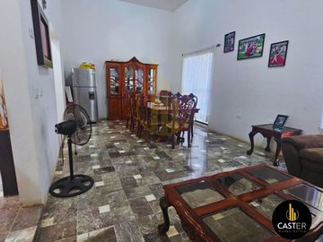 Casa en Montemorelos con Terreno de 760m² y Cocina Equipada