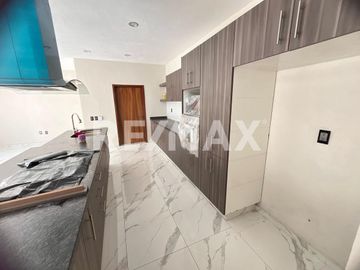 Casa en Venta en Arbolada - (3)