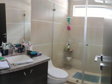 Departamento Moderno en Venta en Quito Tenis