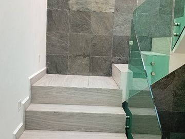 Venta de casa en Lomas de Angelópolis