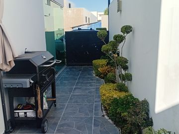 Venta de casa en Lomas de Angelópolis