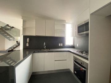 SKY SANTA FE RENTA PH DUPLEX DEPARTAMENTO CON TERRAZA Y ROOF GARDEN PRIVADO