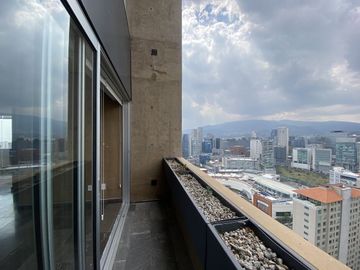 SKY SANTA FE RENTA PH DUPLEX DEPARTAMENTO CON TERRAZA Y ROOF GARDEN PRIVADO