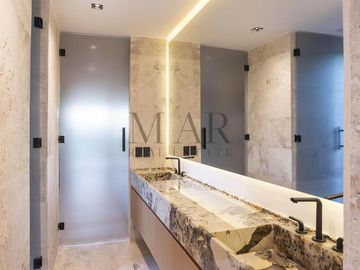 Casa en Venta, 5 suites, salida al río. El Yacht. Nordelta