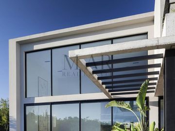 Casa en Venta, 5 suites, salida al río. El Yacht. Nordelta