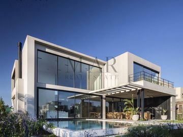 Casa en Venta, 5 suites, salida al río. El Yacht. Nordelta