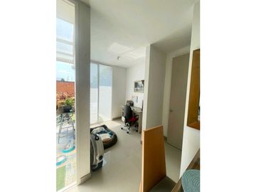 *SE VENDE CASA EN EL CASTILLO JAMUNDI CR 8968949