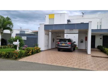 *SE VENDE CASA EN EL CASTILLO JAMUNDI CR 8968959