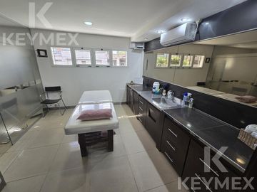Casa en  Venta 3 dormitorios con jardín