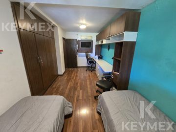Casa en  Venta 3 dormitorios con jardín