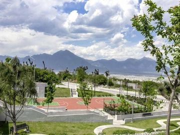 CASA EN VENTA EN CUMBRES ELITE PREMIER SECTOR ALPES