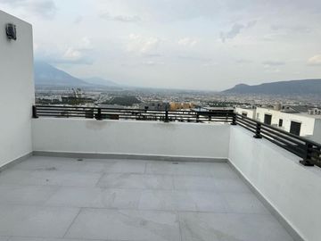CASA EN VENTA EN CUMBRES ELITE PREMIER SECTOR ALPES
