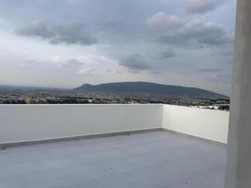 CASA EN VENTA EN CUMBRES ELITE PREMIER SECTOR ALPES