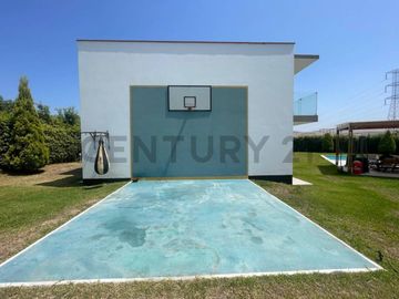 Venta de Hermosa Casa de Campo en Condominio Praderas de San Andrés
