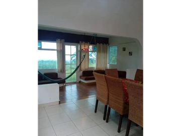 CASA CAMPESTRE / CERRO AZUL / 1400M2 / AMOBLADO / 3 HAB
