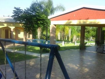 Quinta $320 mto2 (terreno y Construccion)