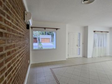 Neuquen. Venta Casa 2 dormitorios (suite) en una sola planta. Barrio Rincon Club de Campo
