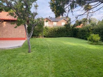 Neuquen. Venta Casa 2 dormitorios (suite) en una sola planta. Barrio Rincon Club de Campo