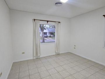 Neuquen. Venta Casa 2 dormitorios (suite) en una sola planta. Barrio Rincon Club de Campo