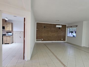 Neuquen. Venta Casa 2 dormitorios (suite) en una sola planta. Barrio Rincon Club de Campo