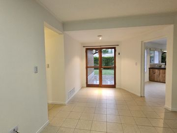 Neuquen. Venta Casa 2 dormitorios (suite) en una sola planta. Barrio Rincon Club de Campo