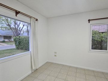 Neuquen. Venta Casa 2 dormitorios (suite) en una sola planta. Barrio Rincon Club de Campo