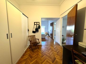 Venta 6 ambientes/Piso/2 cocheras/Impec/Reformado
