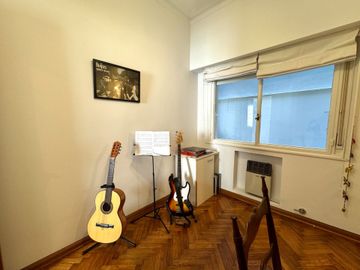 Venta 6 ambientes/Piso/2 cocheras/Impec/Reformado