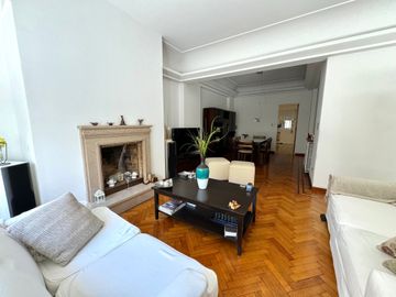 Venta 6 ambientes/Piso/2 cocheras/Impec/Reformado