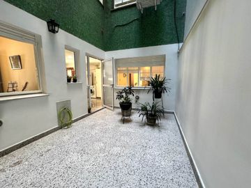 Venta 6 ambientes/Piso/2 cocheras/Impec/Reformado