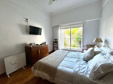 Venta 6 ambientes/Piso/2 cocheras/Impec/Reformado