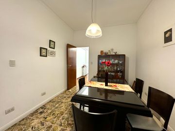 Venta 6 ambientes/Piso/2 cocheras/Impec/Reformado
