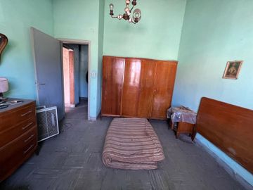 VENTA CASA 3 AMBIENTES - ISIDRO CASANOVA