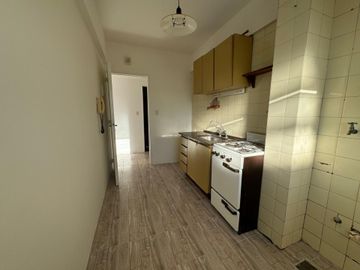 DEPARTAMENTO VENTA CABALLITO 2 AMBIENTES BALCON