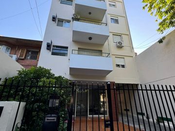 DEPARTAMENTO VENTA CABALLITO 2 AMBIENTES BALCON