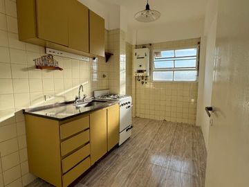 DEPARTAMENTO VENTA CABALLITO 2 AMBIENTES BALCON