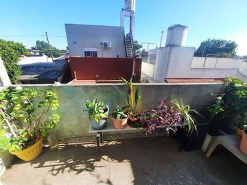 PH con quincho terraza y parrilla