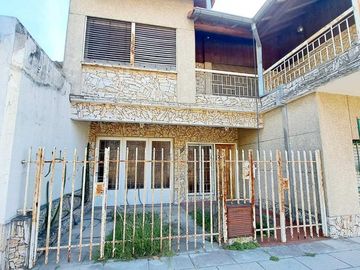 VENTA CASA 5 AMB, GARAGE, LOCALES, EL PALOMAR