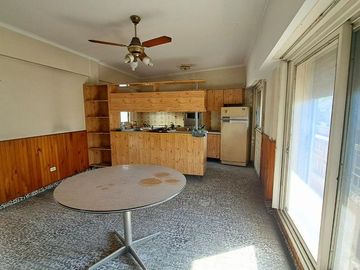 VENTA CASA 5 AMB, GARAGE, LOCALES, EL PALOMAR