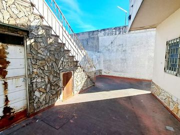 VENTA CASA 5 AMB, GARAGE, LOCALES, EL PALOMAR